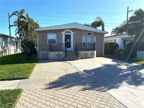 1105 Silver Lakes, NAPLES, FL 34114