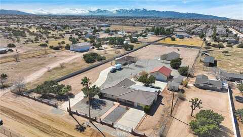 8756 Oakwood Avenue, Hesperia, CA 92345