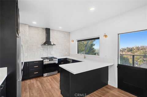 1227 Klondike Drive, Lake Arrowhead, CA 92352