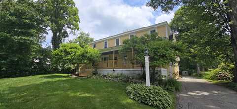 17 Waumbeck Road, Wolfeboro, NH 03894