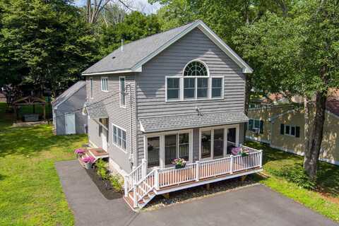 4 W Shore Drive, Sandown, NH 03873