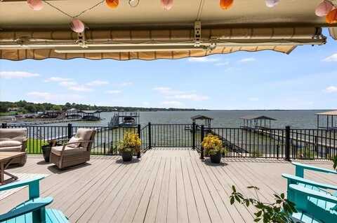 219 Admiral Drive, Gun Barrel City, TX 75156