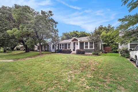 4312 Diaz Avenue, Fort Worth, TX 76107