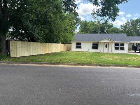 1415 W Mulberry St., Durant, OK 74701