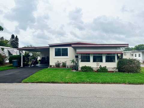118 W Sterling Way, Leesburg, FL 34788
