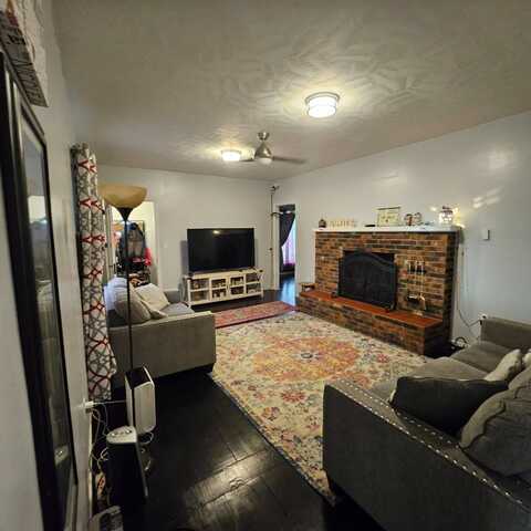503 East 4th Street, Rushville, NE 69360