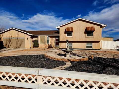 1044 S Los Charros Dr, Pueblo West, CO 81007