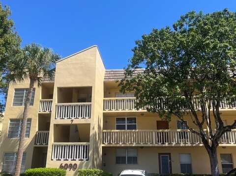6090 NW 64th Ave, Tamarac, FL 33319
