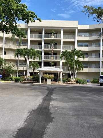 805 Cypress Blvd, Pompano Beach, FL 33069