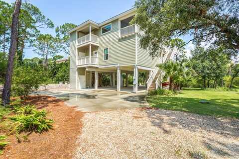 900 Bay Shore Dr, St. George Island, FL 32328