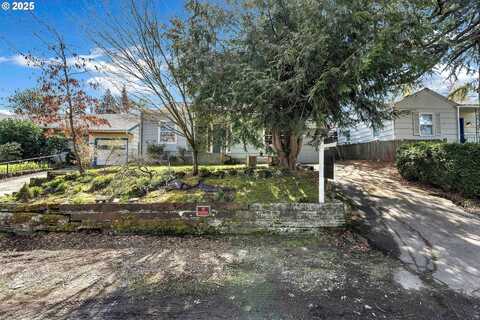 5600 SW FLORIDA ST, Portland, OR 97219