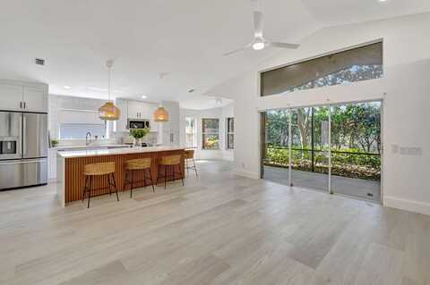 11287 Vivero Avenue, Boynton Beach, FL 33437