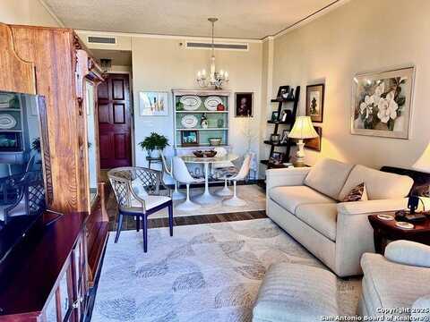 1 Towers Park Ln, San Antonio, TX 78209