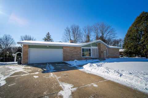 1811 Michigan Avenue, Sun Prairie, WI 53590