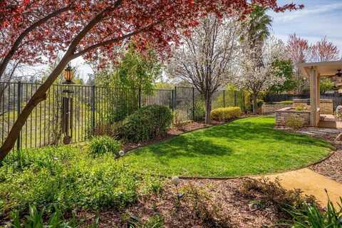 4465 Chinook Drive, Redding, CA 96002