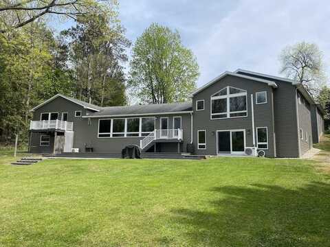 7 Hillcrest Drive, Potsdam, NY 13676
