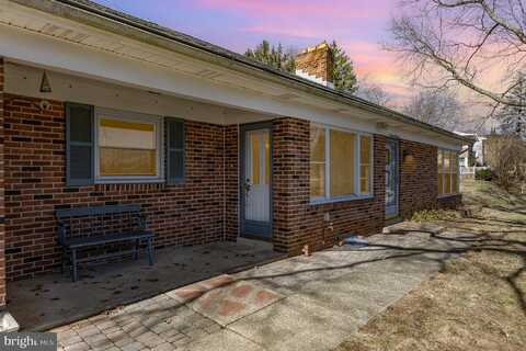 1600 HOLLYWOOD PARKWAY, YORK, PA 17403