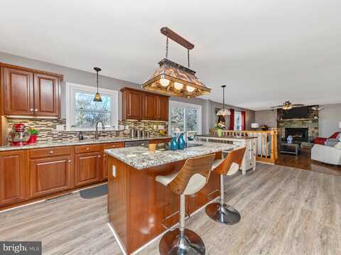 5858 WOODVILLE ROAD, MOUNT AIRY, MD 21771
