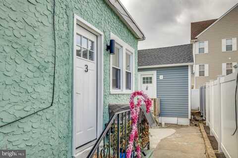 222 E BURK AVENUE, WILDWOOD, NJ 08260