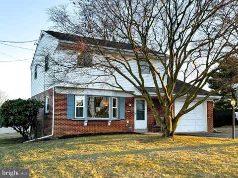 2540 MILLER ROAD, EAST PETERSBURG, PA 17520