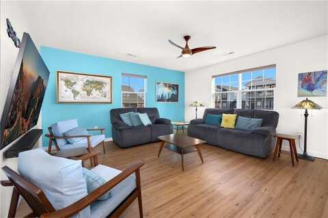 1047 Main ST, Bentonville, AR 72712