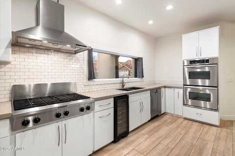 1801 E BERRIDGE Lane, Phoenix, AZ 85016