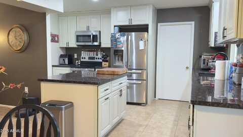 9814 W Shasta Drive, Sun City, AZ 85351