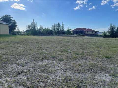 912 NE 1st, CAPE CORAL, FL 33909
