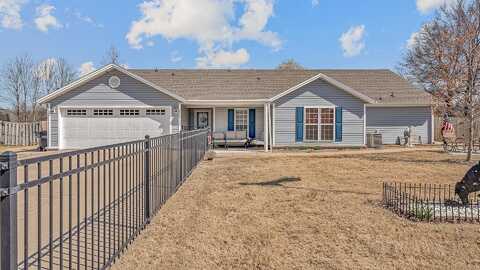 2304 Chastain Dr, Jonesboro, AR 72405
