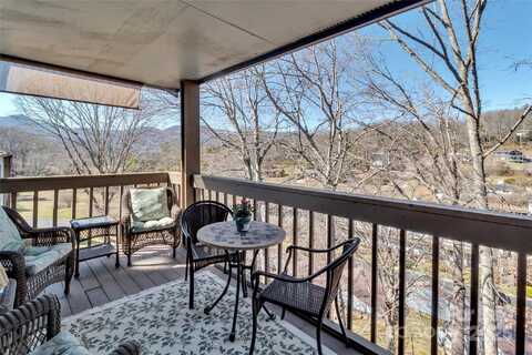 87 Willow Road, Waynesville, NC 28786