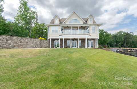 627 Birdie Lane, Norwood, NC 28128