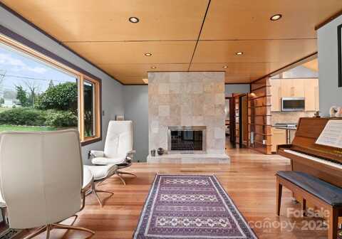 105 Hillside Drive, Davidson, NC 28036