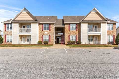 1324 Kershaw Loop unit: 207, Fayetteville, NC 28314