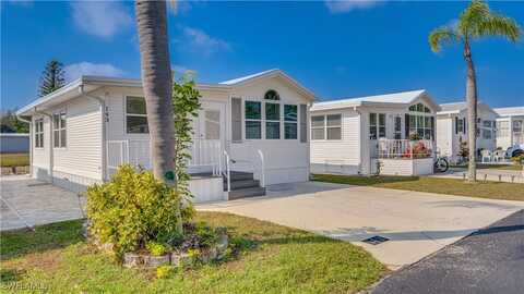 143 Caravan Circle, North Fort Myers, FL 33903
