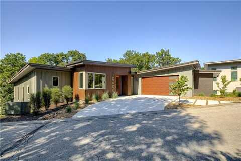 10600 Chateau Lane, Parkville, MO 64152