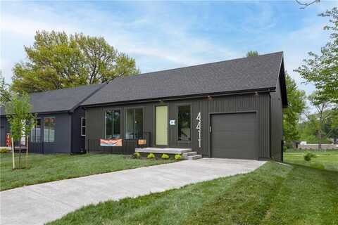 4413 E 135th Street, Grandview, MO 64030