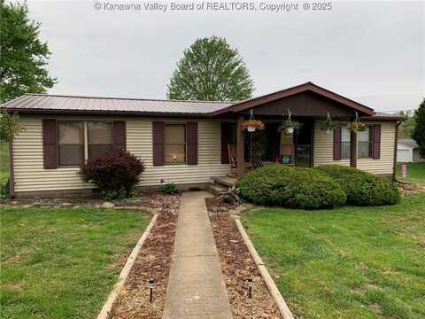 312 SEIGRIST Road, Letart, WV 25253