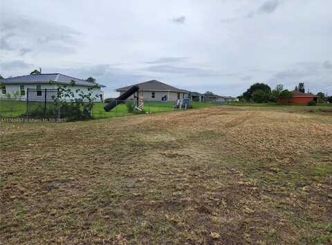 3807 24th ST W, Lehigh Acres, FL 33971