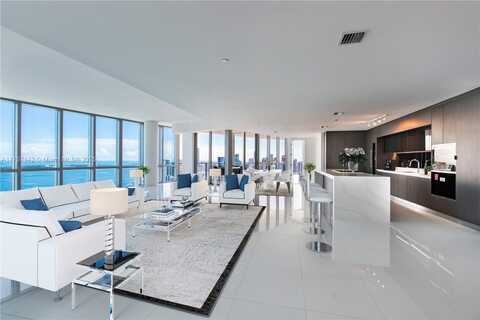 851 NE 1st Ave, Miami, FL 33132