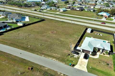 460 NE Juanita Pl, Cape Coral, FL 33909