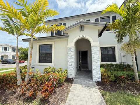 13224 SW 286th St, Homestead, FL 33033
