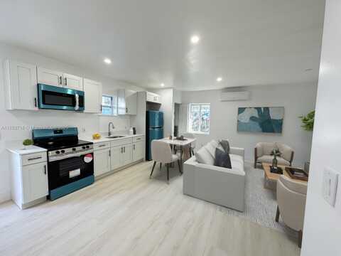undefined, North Miami Beach, FL 33162