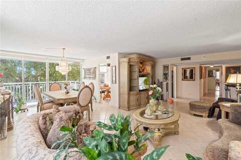 301 174th St, Sunny Isles Beach, FL 33160