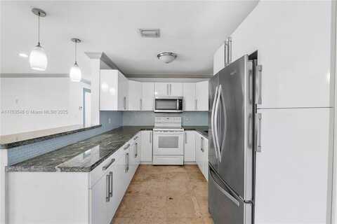 1541 SW 52nd Ave, Plantation, FL 33317