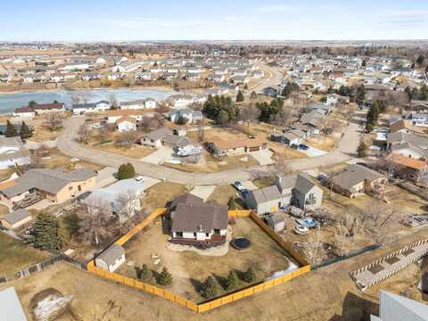 1709 Terrace Ct, Minot, ND 58703