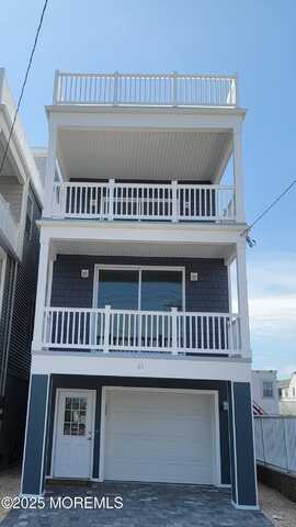 61 Hiering Avenue, Seaside Heights, NJ 08751