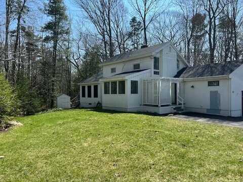 17 Magnolia Drive, Kennebunkport, ME 04046