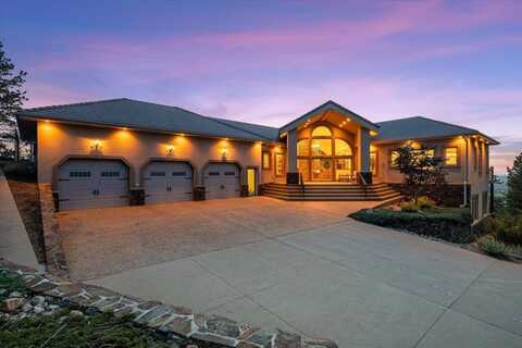 303 Oak Ridge Road, Spearfish, SD 57783