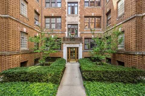 2322 N Lincoln Park, Chicago, IL 60614