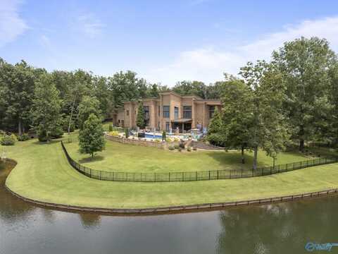 6 Autumn Glory Lane SE, Huntsville, AL 35803